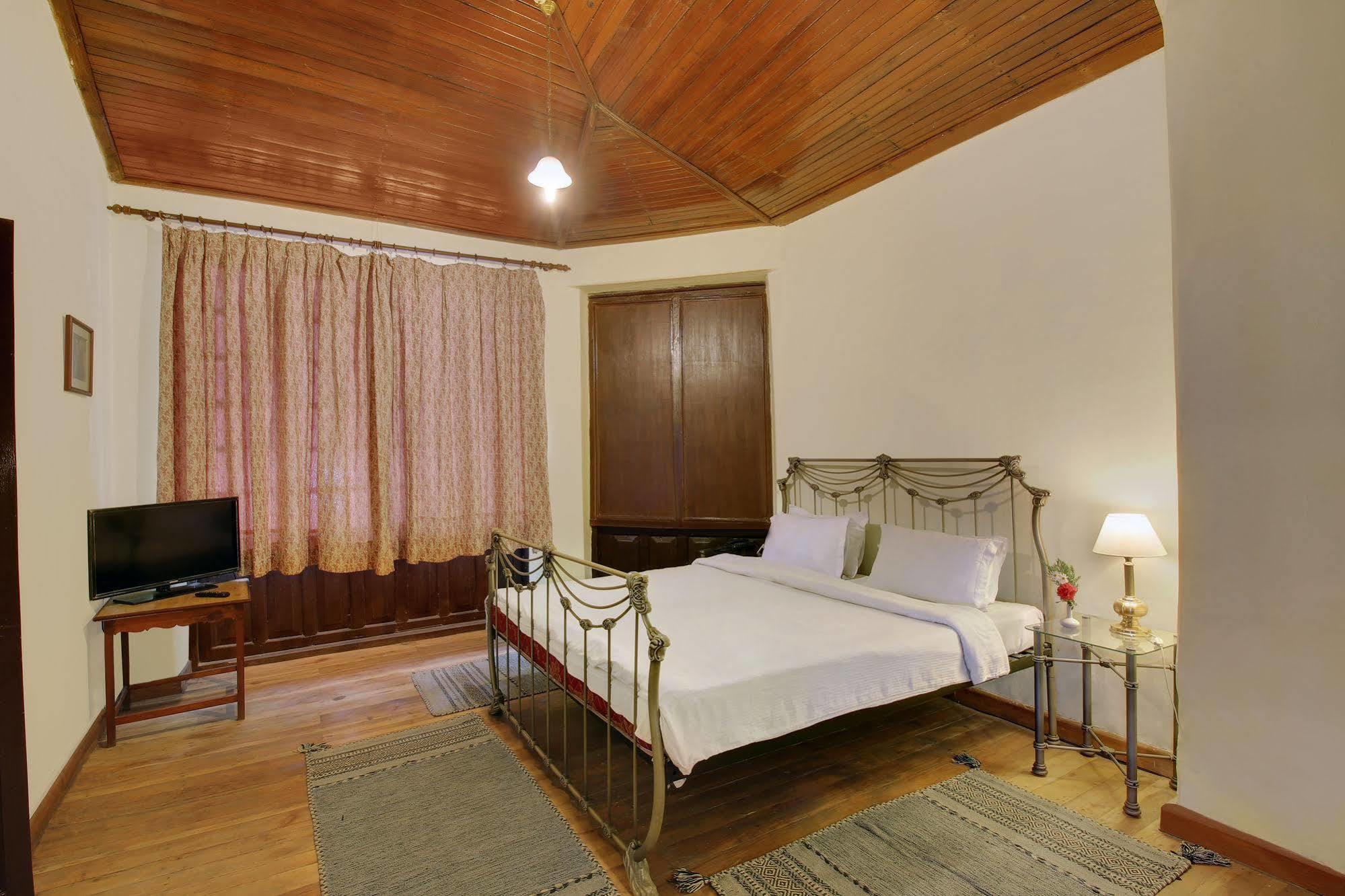 Chevron Fairhavens, Nainital Hotel Bagian luar foto